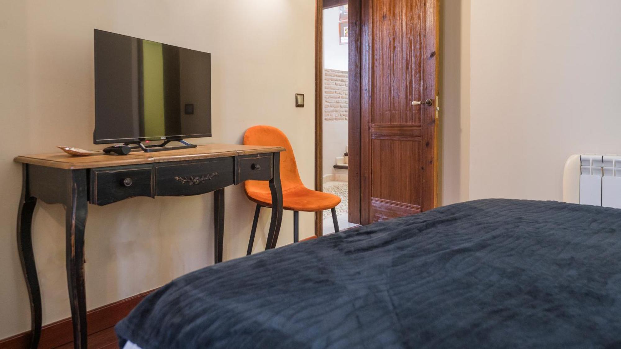 Apartamentos Las Teresitas Junto A La Catedral Toledo Rum bild