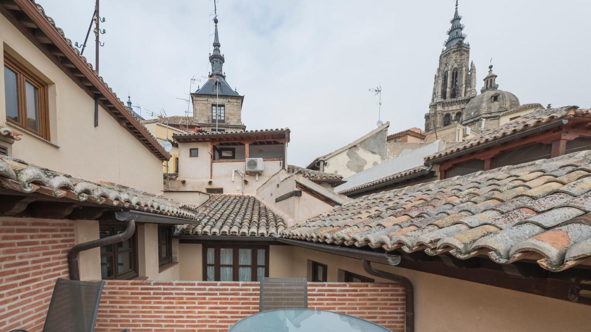 Apartamentos Las Teresitas Junto A La Catedral Toledo Exteriör bild