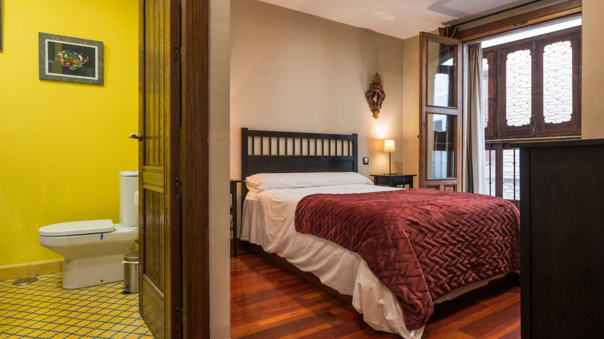 Apartamentos Las Teresitas Junto A La Catedral Toledo Exteriör bild