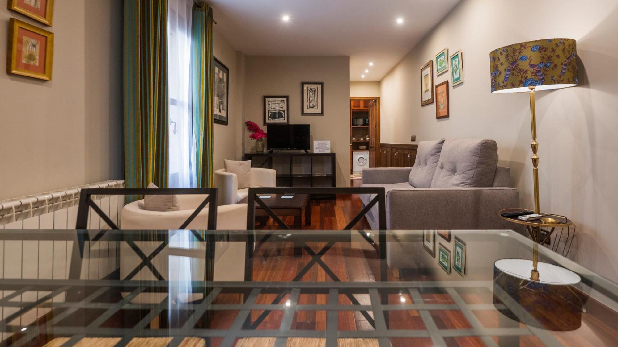 Apartamentos Las Teresitas Junto A La Catedral Toledo Rum bild